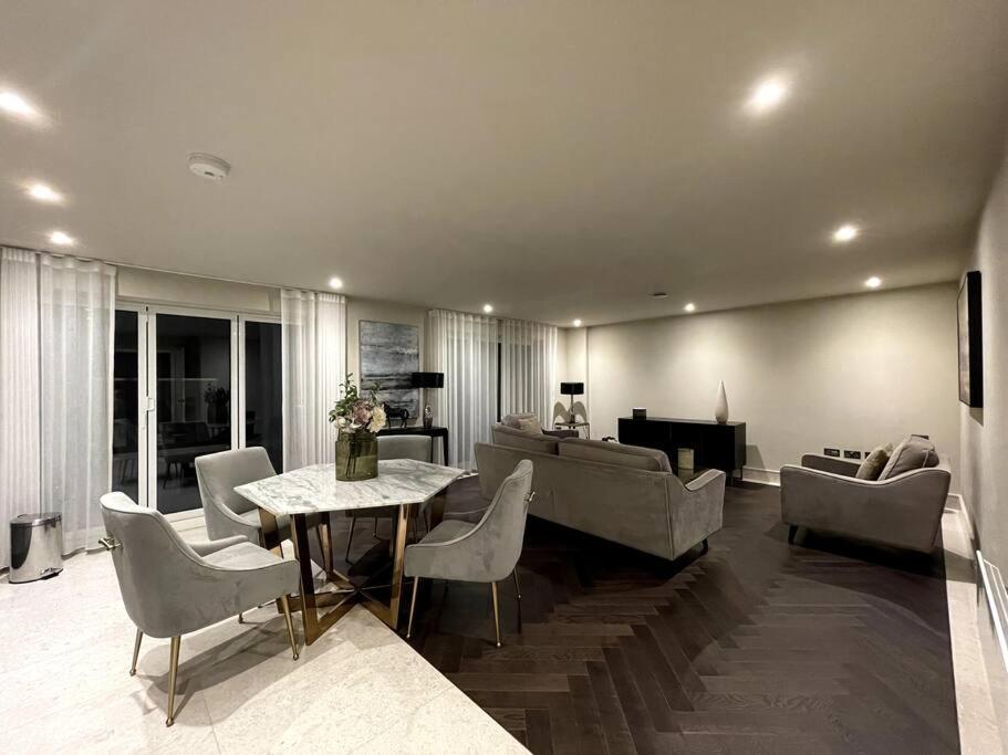 Apartament 2Br Urban Vista Retreat Chcl F7 Chigwell Zewnętrze zdjęcie