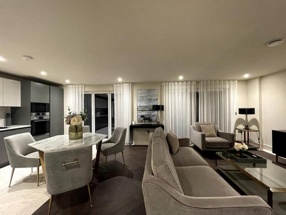 Apartament 2Br Urban Vista Retreat Chcl F7 Chigwell Zewnętrze zdjęcie