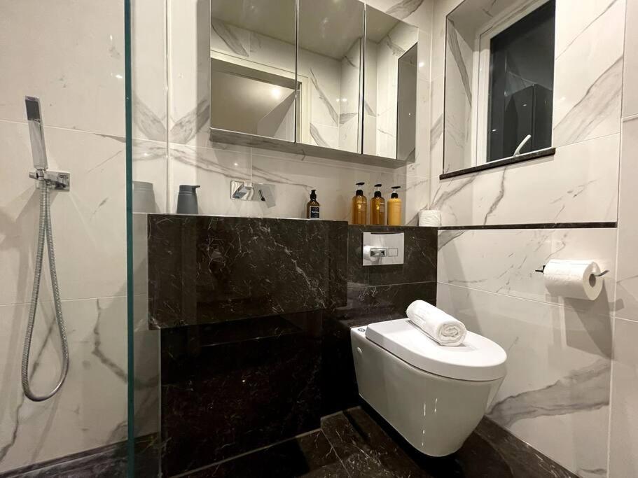 Apartament 2Br Urban Vista Retreat Chcl F7 Chigwell Zewnętrze zdjęcie